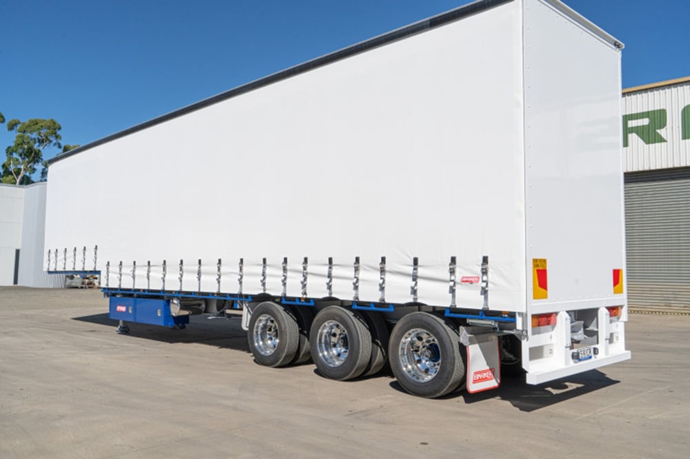 CURTAINSIDERS_1000x